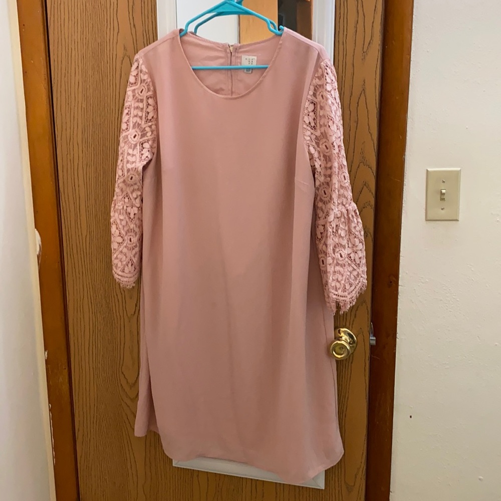 Pink shift dress with lace sleeves